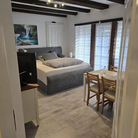 Ahauser Business- Und Ferien-appartement 29qm *